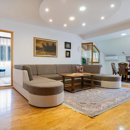 Apartment Green Hills City View Sarajevo